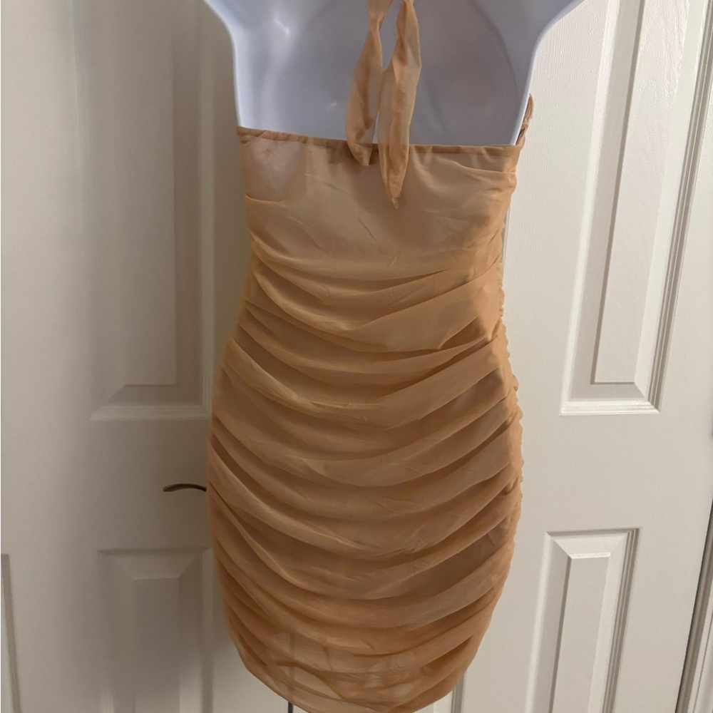 Dollskill Tic Toc tan halter neck ruched dress Size L #summerdress #halterneck - Picture 10 of 10
